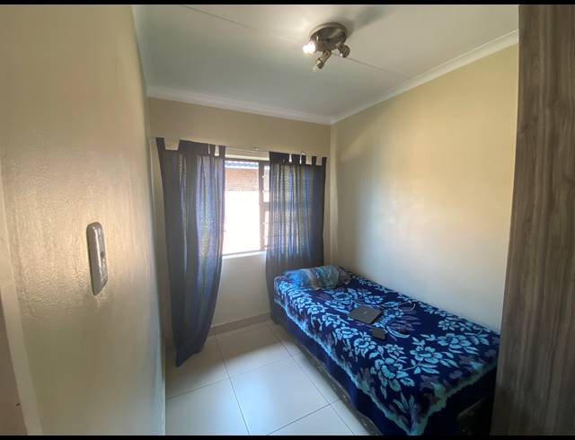 3 BEDROOM SECTIONAL TITLE FOR SALE IN COMET